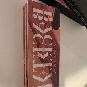 Urban decay - backtalk face palette